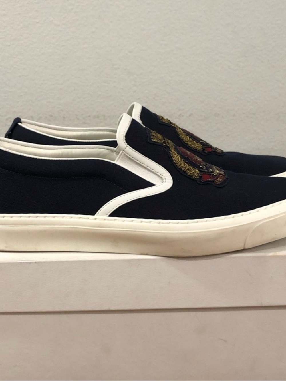 Gucci Navy & White Embroidered Slip-On Loafers